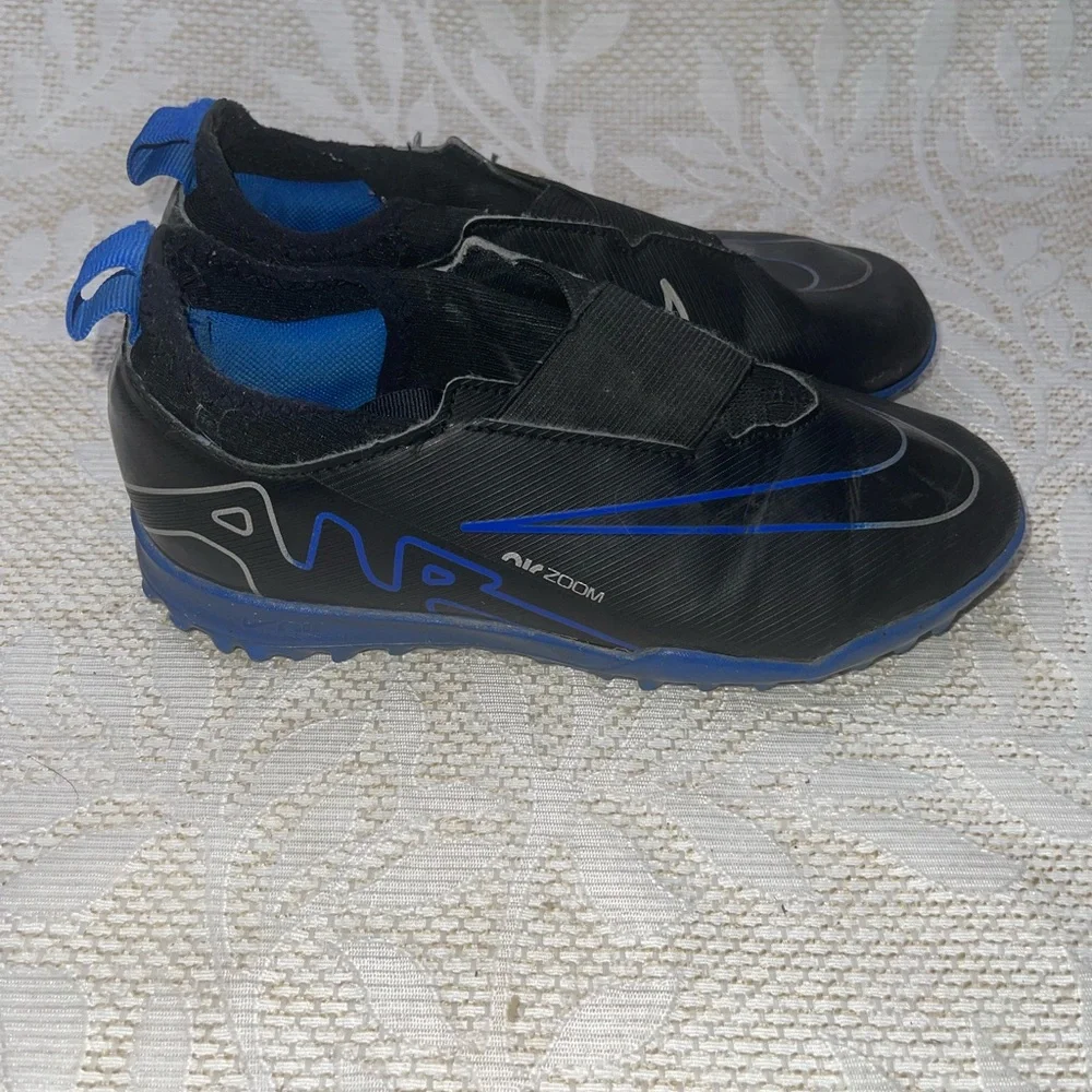 Nike Jr Soccer Cleats Youth 2.5Y Black Mercurial Zoom Air Indoor